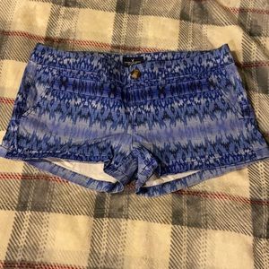 American Eagle multi colored blue cargo shorts